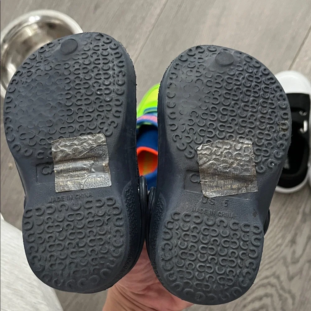 Kids Multi-Color Shoe Set - Picture 5 of 5